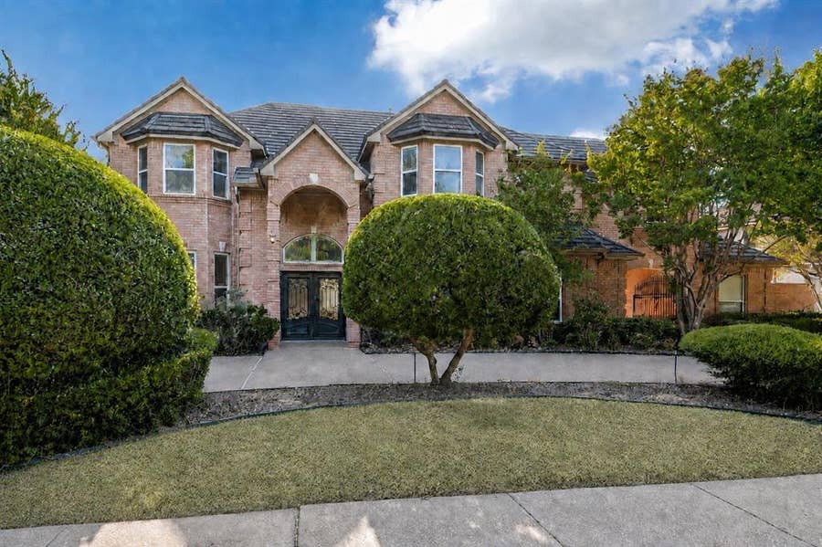 Property photo for 13226 Cedar Lane, Farmers Branch, TX