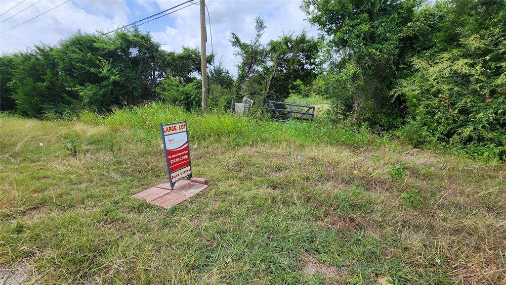 4628 Lasater Road, Balch Springs, TX 75181 4628 Lasater Road, Balch Springs, TX 75181