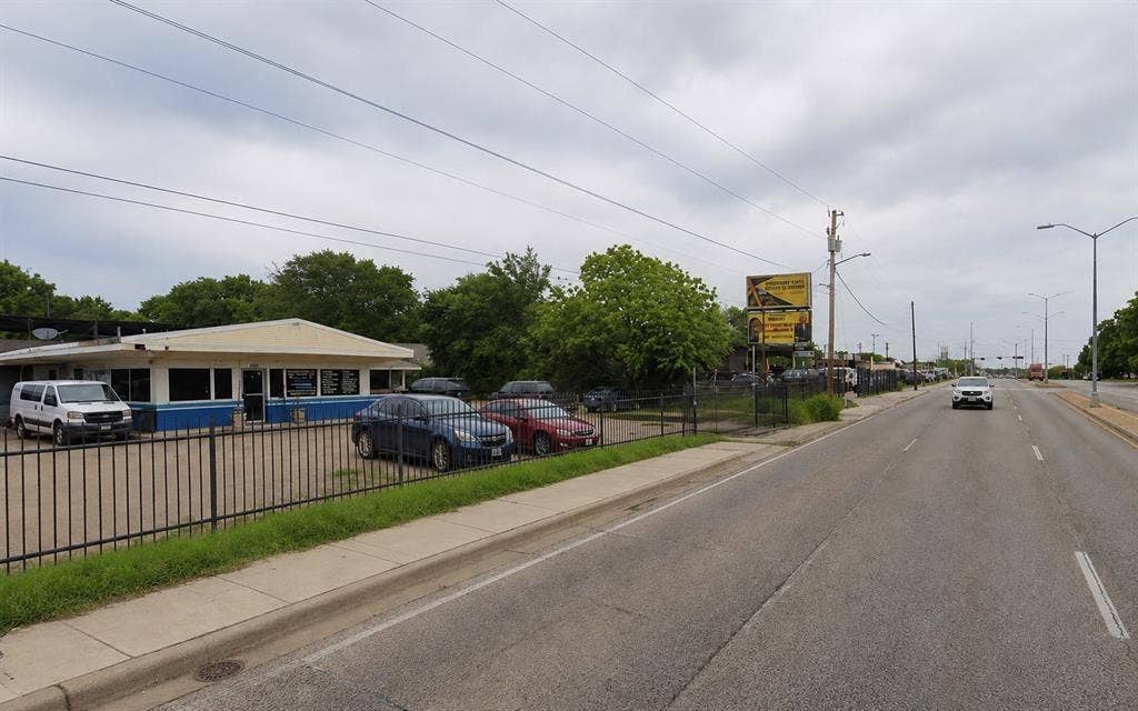 6855 Scyene Road, Dallas, TX 75227 6855 Scyene Road, Dallas, TX 75227
