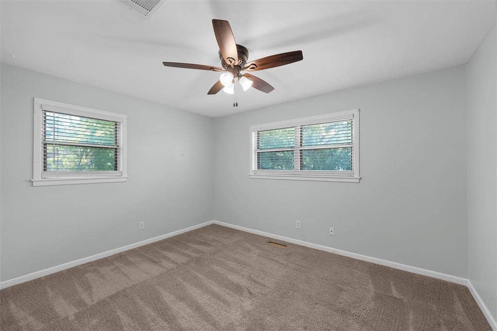 8817 Oakdale Drive, Woodway, TX 76712 8817 Oakdale Drive, Woodway, TX 76712