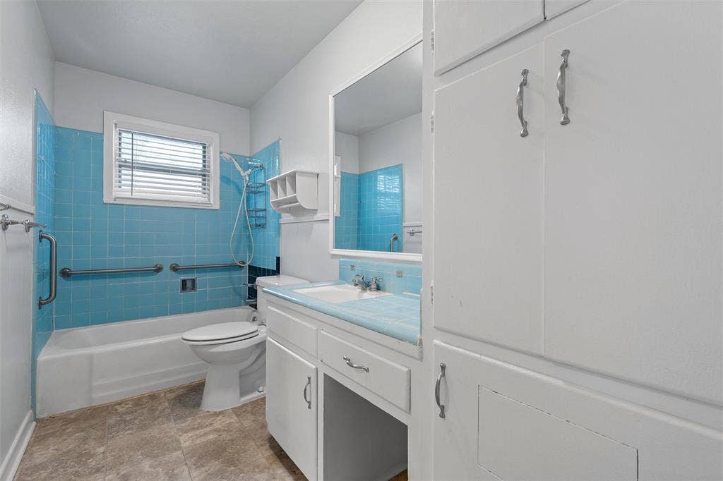 8817 Oakdale Drive, Woodway, TX 76712 8817 Oakdale Drive, Woodway, TX 76712