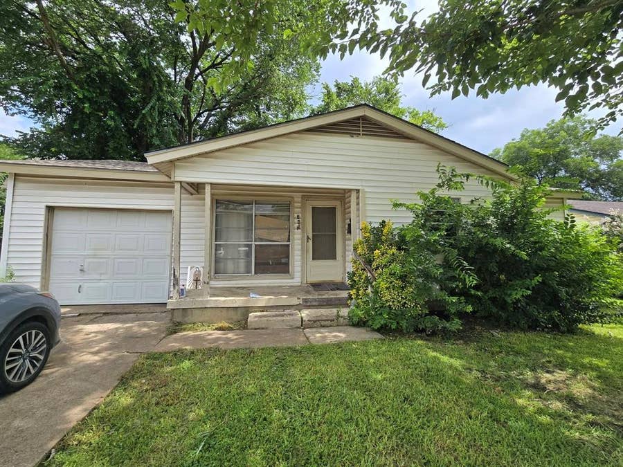 Property photo for 745 Fairwood Drive, Dallas, TX