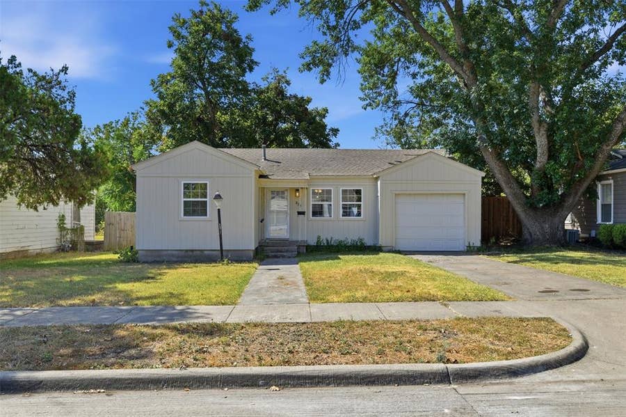 Property photo for 852 Lilac Drive, Garland, TX