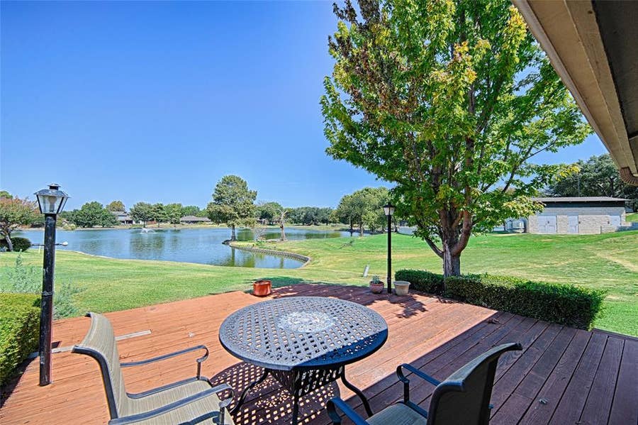Property photo for 19 Country Lake Drive, Carrollton, TX
