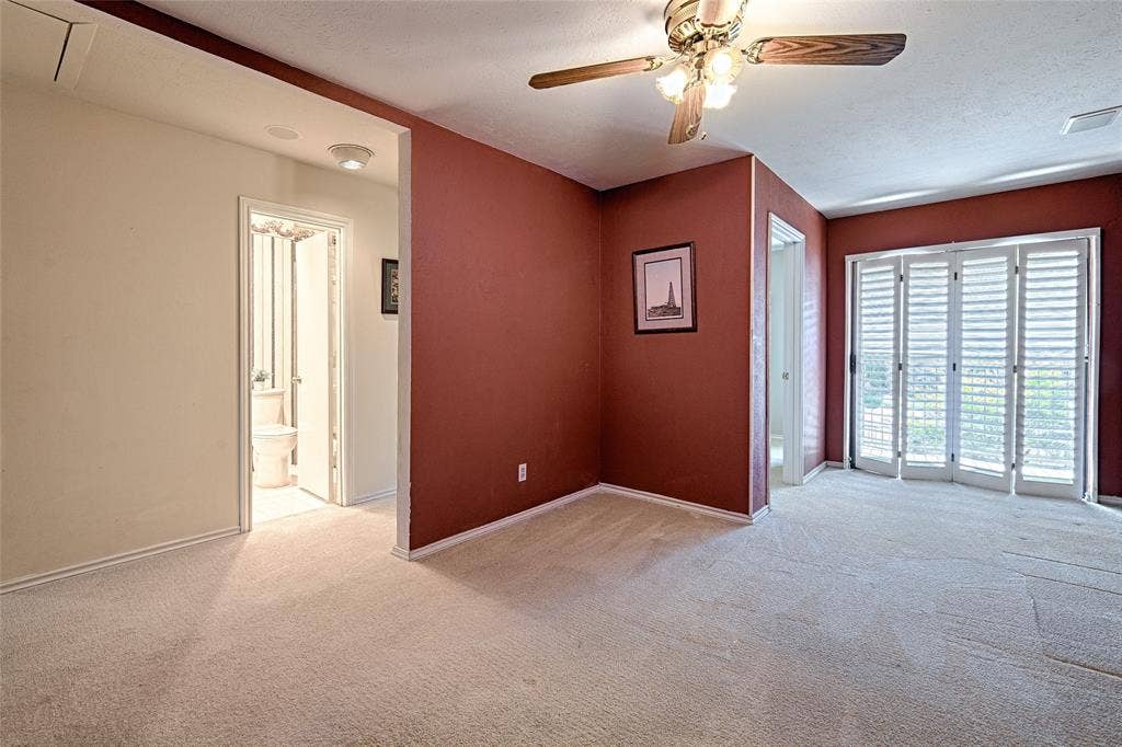 19 Country Lake Drive, Carrollton, TX 75006 19 Country Lake Drive, Carrollton, TX 75006