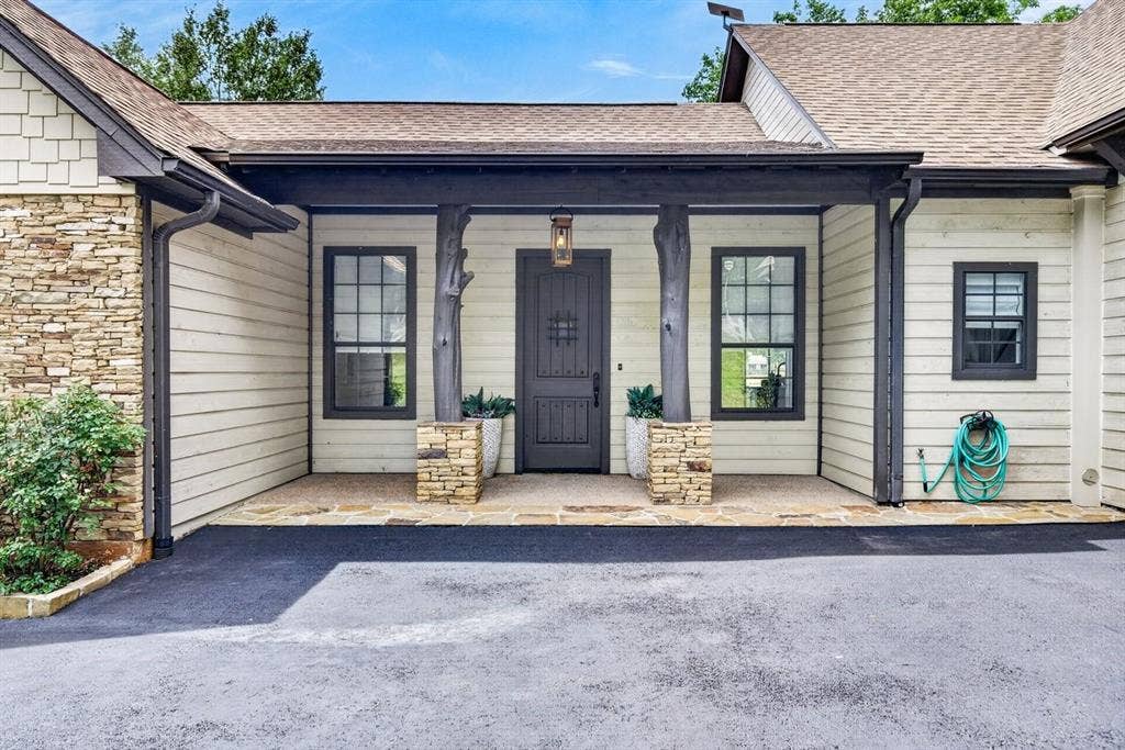 7065 Layman Drive, Eustace, TX 75124 7065 Layman Drive, Eustace, TX 75124