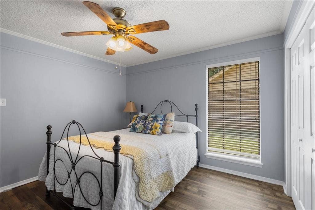 1100 Foxglove Lane, Tyler, TX 75703 1100 Foxglove Lane, Tyler, TX 75703