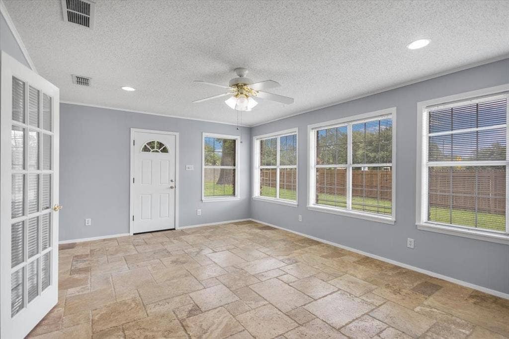 1100 Foxglove Lane, Tyler, TX 75703 1100 Foxglove Lane, Tyler, TX 75703
