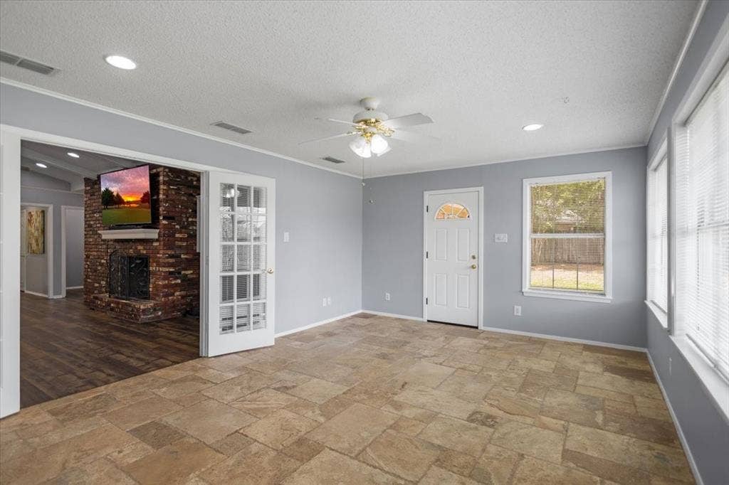 1100 Foxglove Lane, Tyler, TX 75703 1100 Foxglove Lane, Tyler, TX 75703