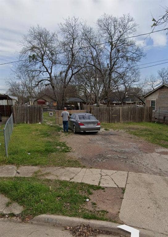 Property photo for 3942 Maybeth Street, Dallas, TX