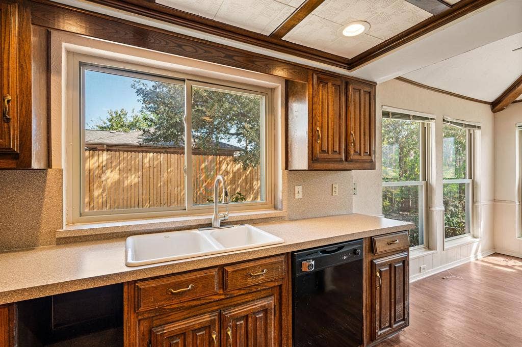16408 Lauder Lane, Dallas, TX 75248