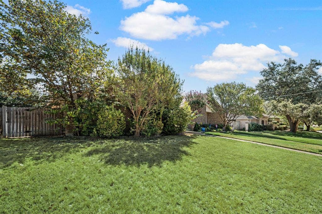 16408 Lauder Lane, Dallas, TX 75248