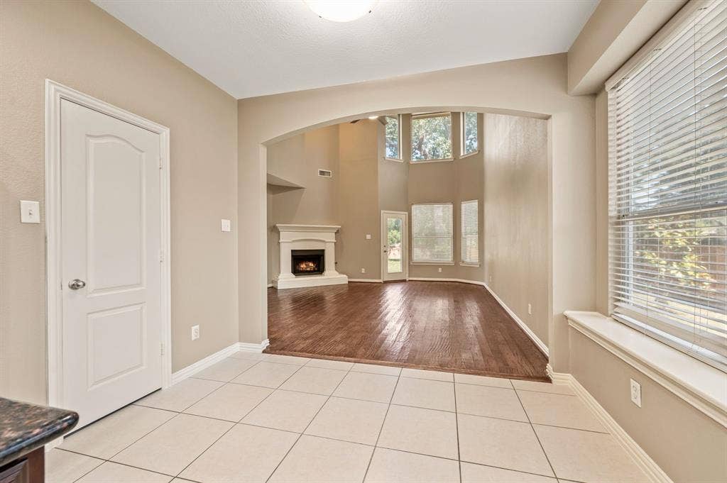 6201 Crator Drive, McKinney, TX 75070 This is the kitchen nook area where you would place your kitchen table to enjoy your all your meals!