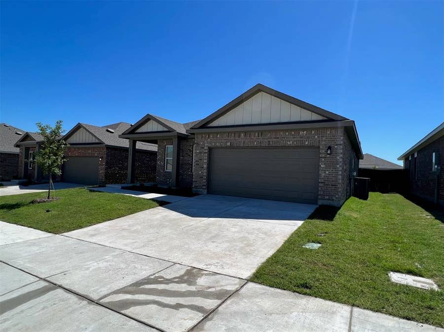 Property photo for 752 Richmond Drive, Lavon, TX
