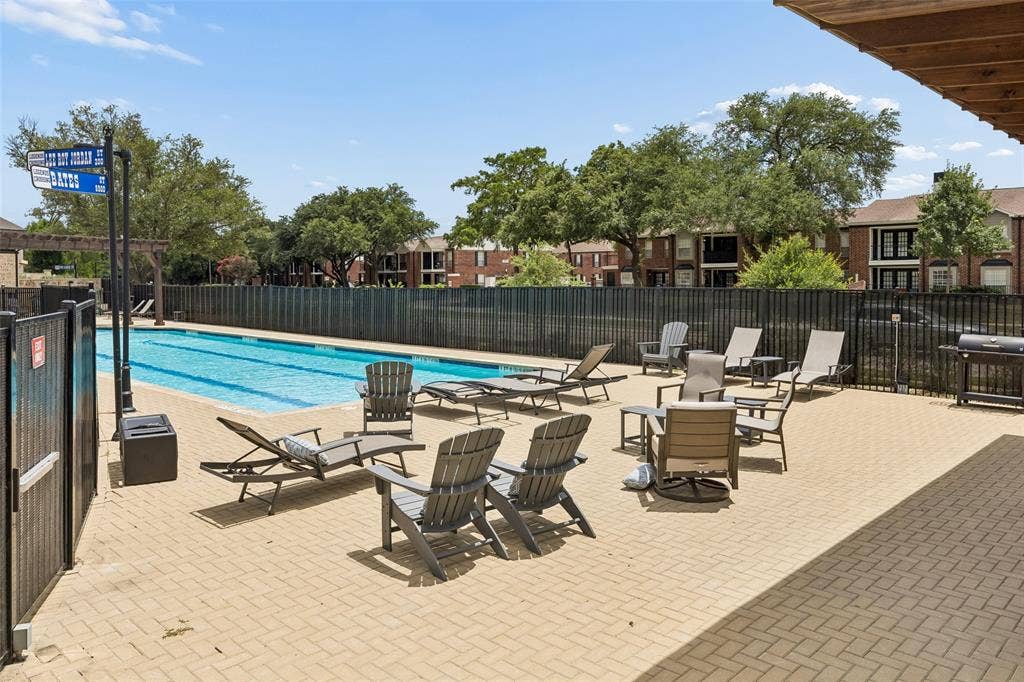 9901 Schramm Street, Irving, TX 75063 9901 Schramm Street, Irving, TX 75063