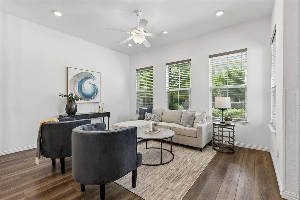 9901 Schramm Street, Irving, TX 75063 9901 Schramm Street, Irving, TX 75063