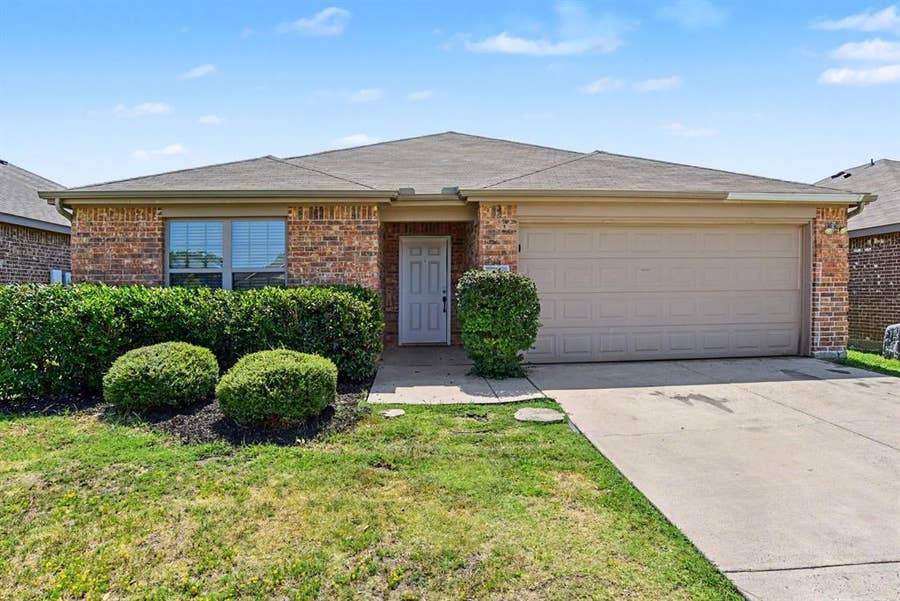 Property photo for 1415 Reiger Drive, Greenville, TX