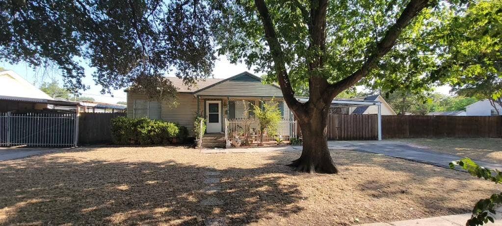 3518 Linda Drive, Dallas, TX 75220 3518 Linda Drive, Dallas, TX 75220