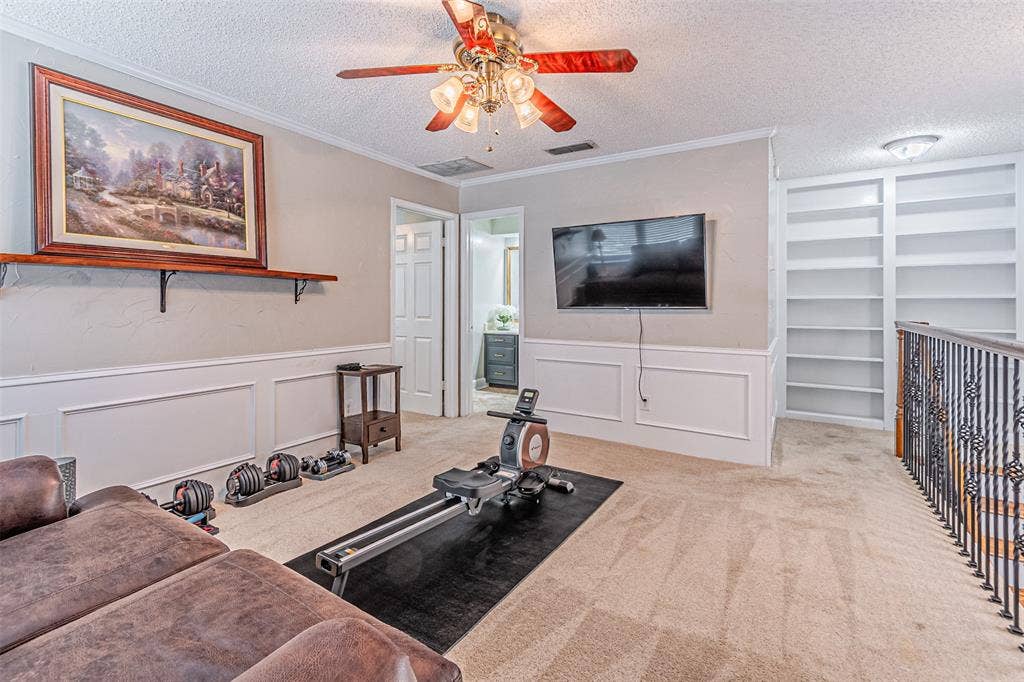 2509 Shadow Lane Drive, McKinney, TX 75072 Upstairs living area