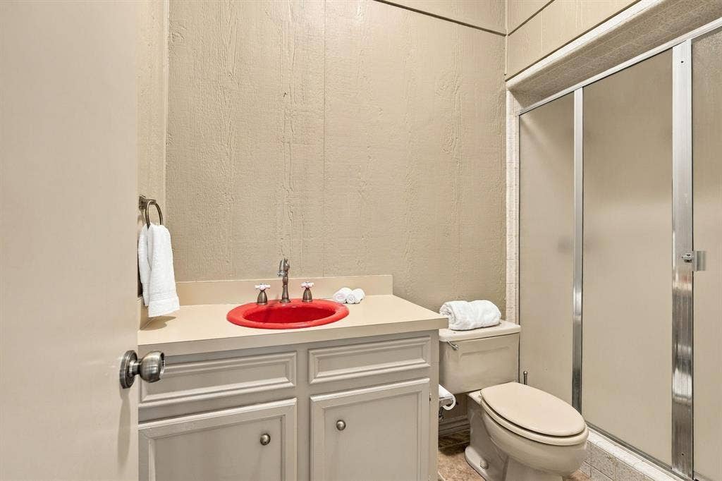 Full bath within the second living space or gameroom.
