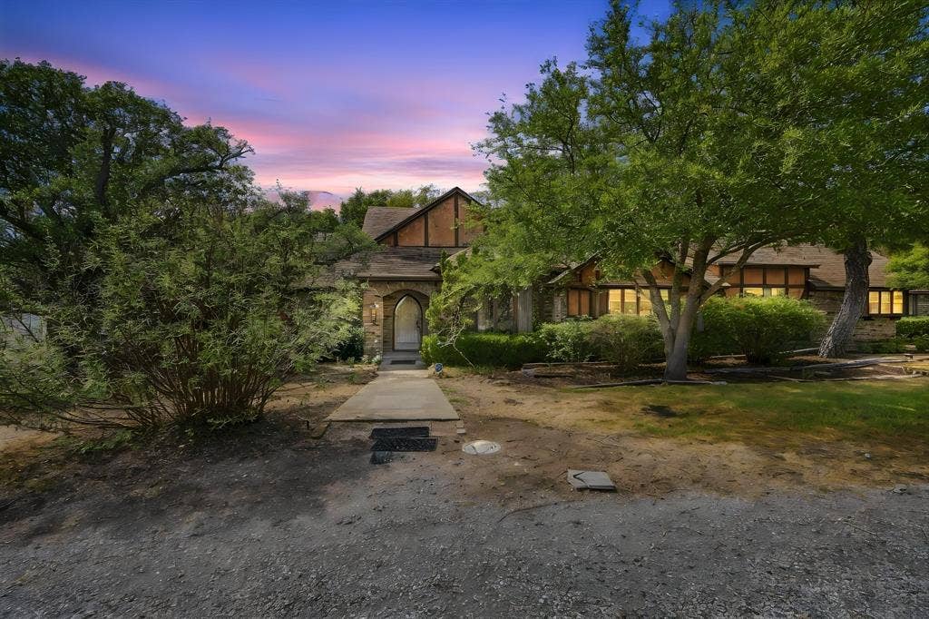 Twilight of 7210 Shiloh Rd.