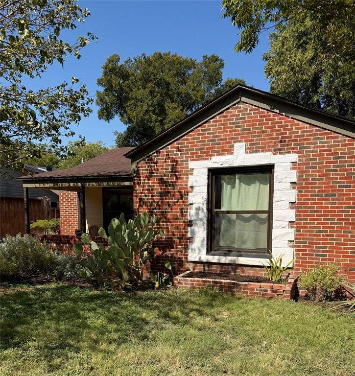 Property photo for 1427 Arizona Avenue, Dallas, TX