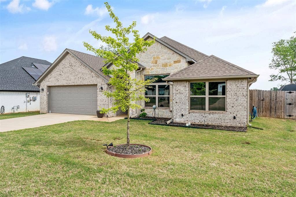 112 Amanda Avenue, Bullard, TX 75757 112 Amanda Avenue, Bullard, TX 75757