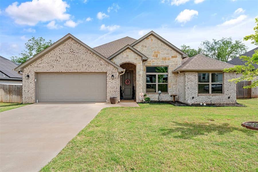 Property photo for 112 Amanda Avenue, Bullard, TX
