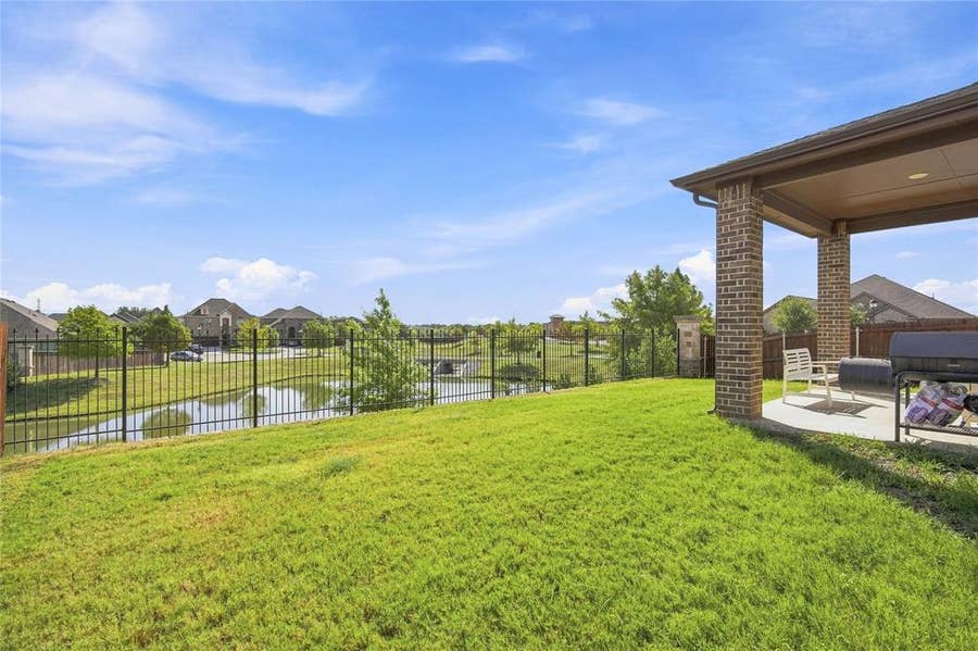Property photo for 8121 Loretta Day Drive, Arlington, TX