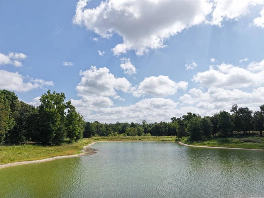 Property photo for 961 County Road 484, Palestine, TX