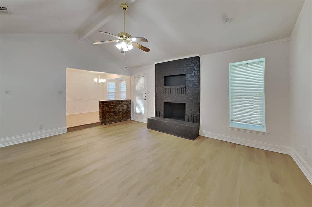 817 Lynne Lane, Burleson, TX 76028 817 Lynne Lane, Burleson, TX 76028
