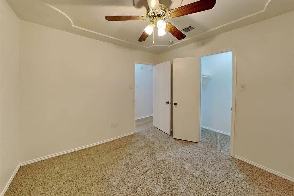 817 Lynne Lane, Burleson, TX 76028 817 Lynne Lane, Burleson, TX 76028