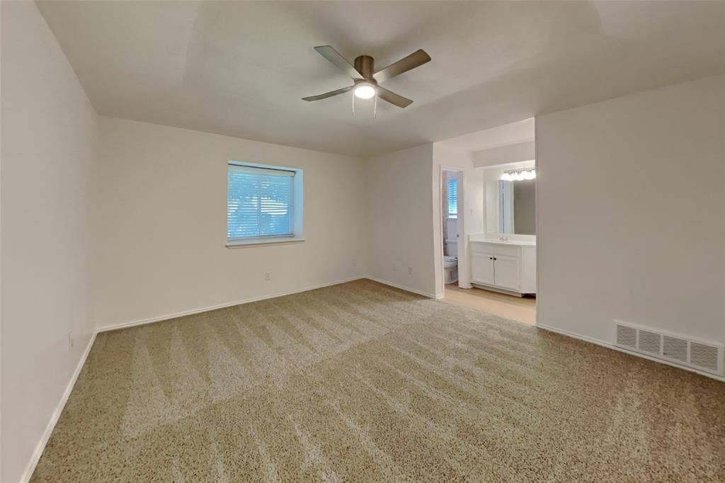 817 Lynne Lane, Burleson, TX 76028 817 Lynne Lane, Burleson, TX 76028