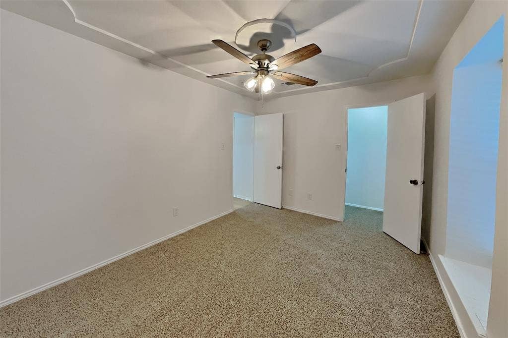 817 Lynne Lane, Burleson, TX 76028 817 Lynne Lane, Burleson, TX 76028