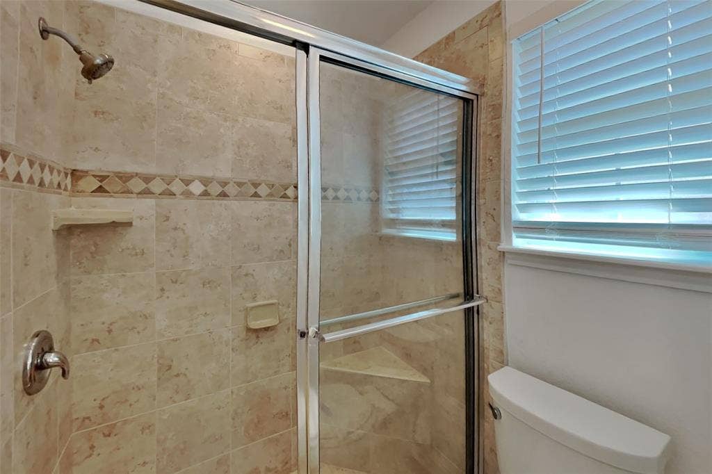817 Lynne Lane, Burleson, TX 76028 817 Lynne Lane, Burleson, TX 76028