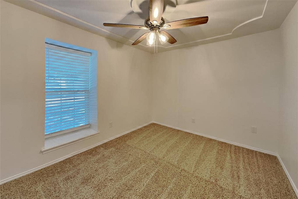 817 Lynne Lane, Burleson, TX 76028 817 Lynne Lane, Burleson, TX 76028