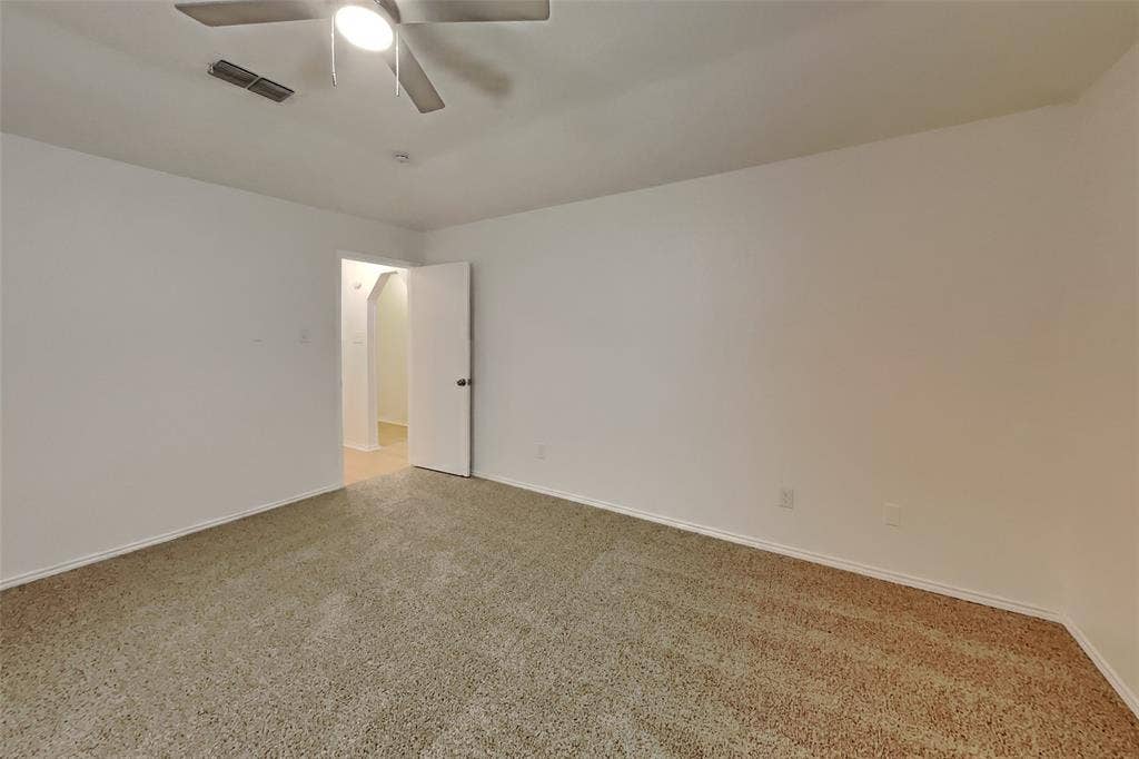 817 Lynne Lane, Burleson, TX 76028 817 Lynne Lane, Burleson, TX 76028