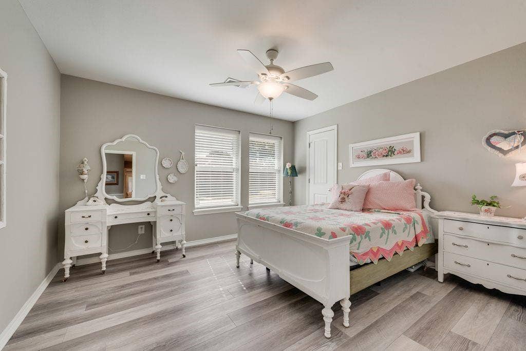 3713 Ridgewood Drive, Grand Prairie, TX 75052 3713 Ridgewood Drive, Grand Prairie, TX 75052