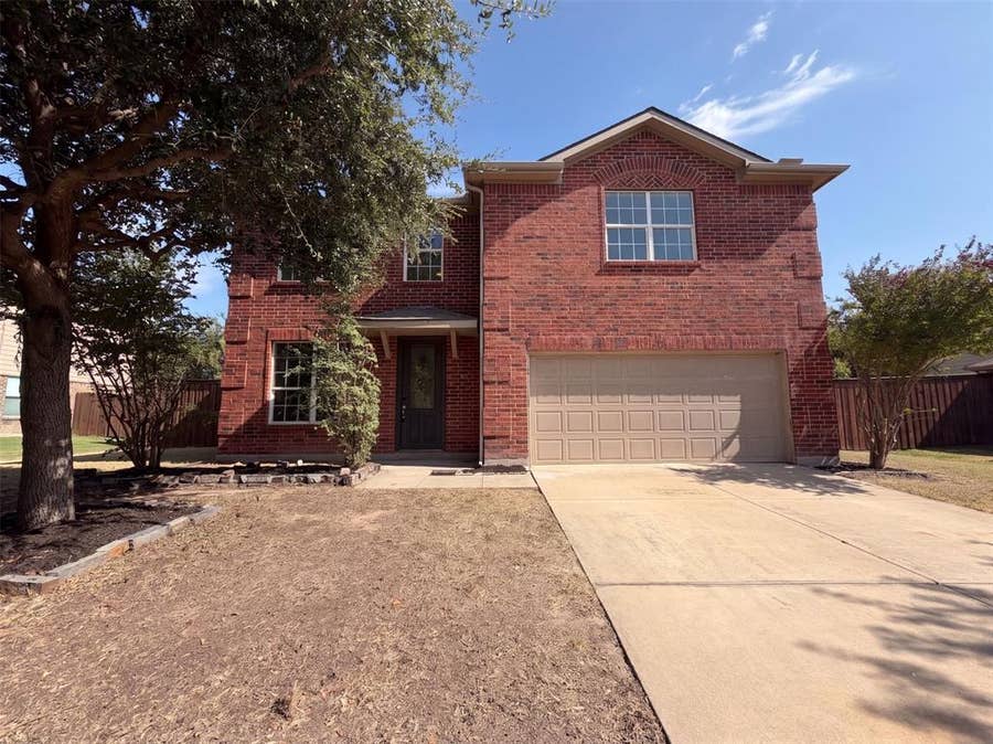 Property photo for 3933 Grizzly Hills Circle, Fort Worth, TX