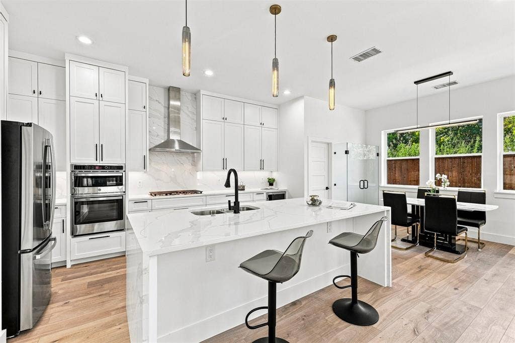 1954 Nomas Street, Dallas, TX 75212 1954 Nomas Street, Dallas, TX 75212