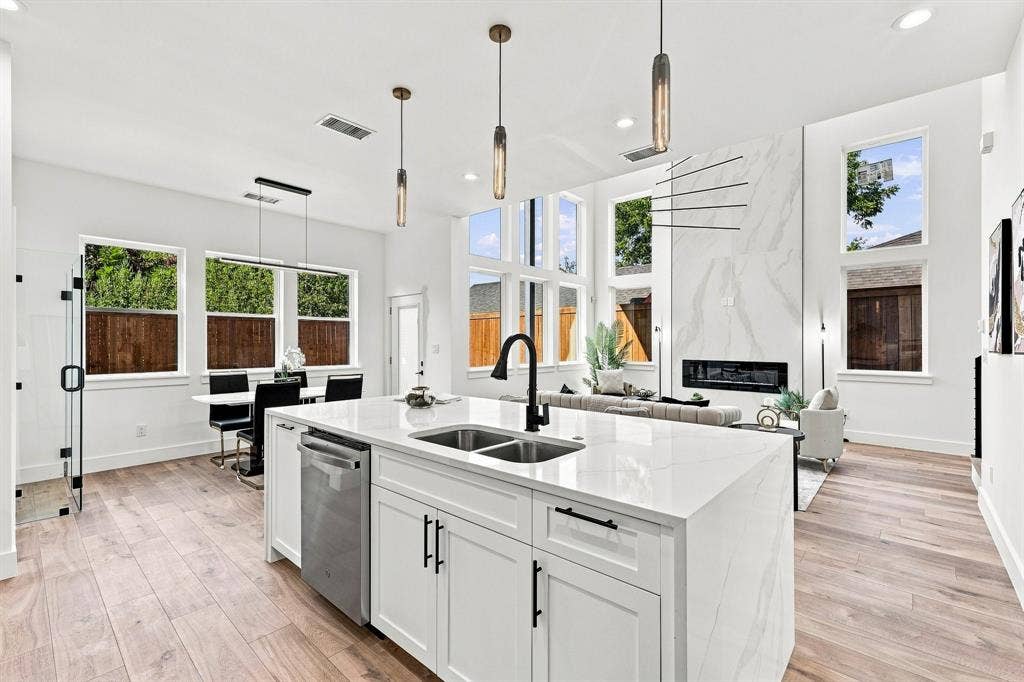 1954 Nomas Street, Dallas, TX 75212 1954 Nomas Street, Dallas, TX 75212