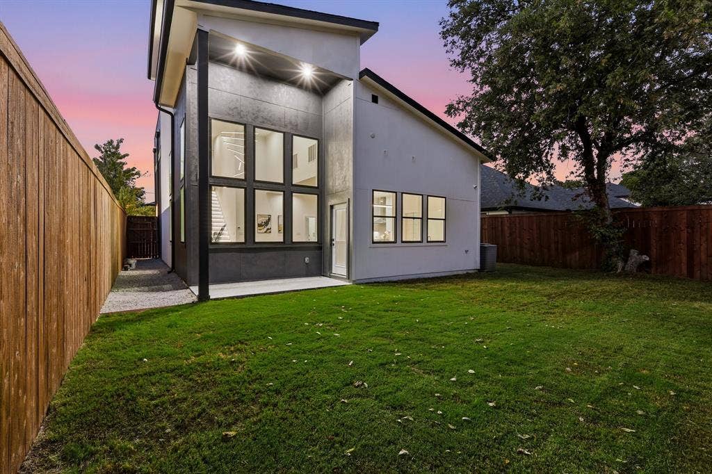 1954 Nomas Street, Dallas, TX 75212 1954 Nomas Street, Dallas, TX 75212