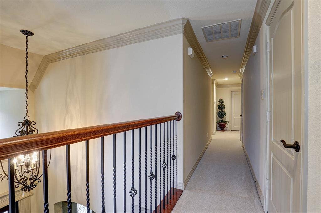 2141 Farrington Lane, Hurst, TX 76054