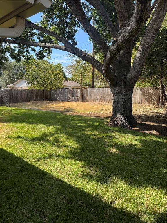 1306 Amherst Drive, Denton, TX 76201 1306 Amherst Drive, Denton, TX 76201