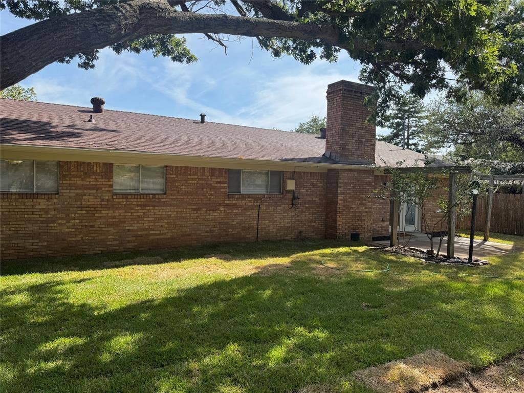 1306 Amherst Drive, Denton, TX 76201 1306 Amherst Drive, Denton, TX 76201