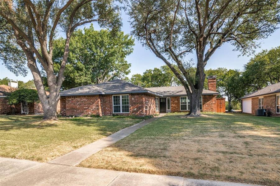 Property photo for 1609 Barclay Drive, Richardson, TX