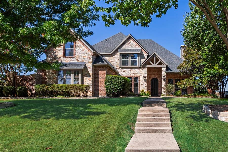 Property photo for 148 Stoneleigh Drive, Heath, TX