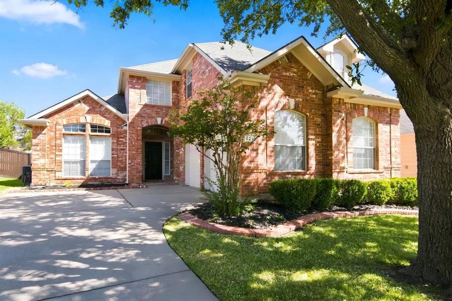 Property photo for 629 Wyndham Circle, Keller, TX