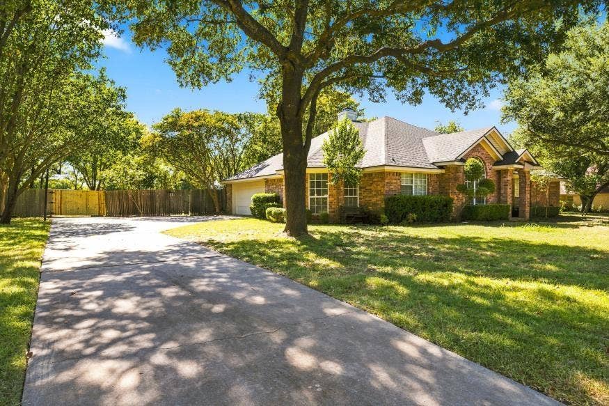 512 Meadowland Drive, Waco, TX 76657 512 Meadowland Drive, Waco, TX 76657