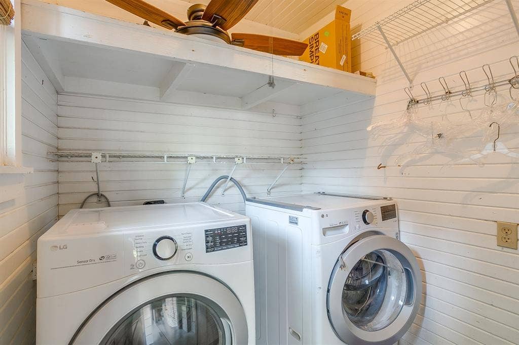 Outdoor laundry closet